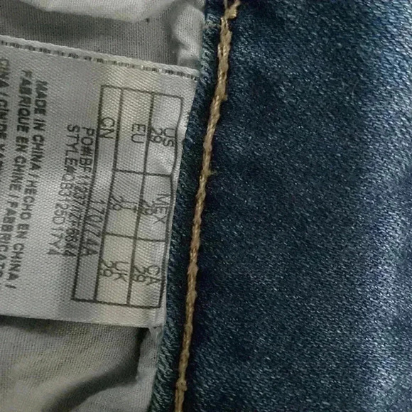 Guess Medium Rise Curvy Boot Charlotte Fit 29 - Picture 10 of 14